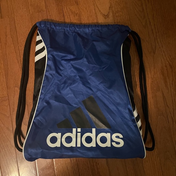 Adidas Drawstring Bag - Picture 1 of 2
